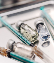 Инъекционная косметология: что входит в процедуры и с какого возраста начинать?